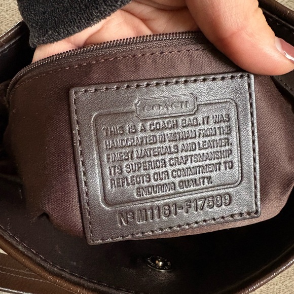 Coach Signature Brown and Cream Shoulder Bag - Picture 3 of 7